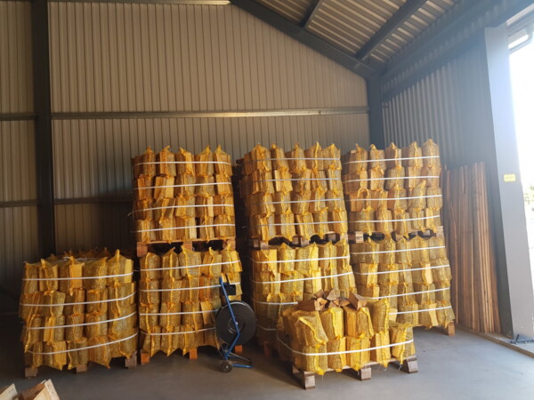 888-1-600x450-1.jpg Birch firewood in 22 l bags - Image 3